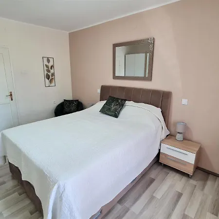 Apartmán M & M Pula