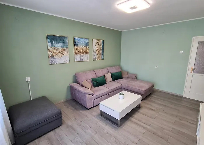 M & M Apartment Apartment